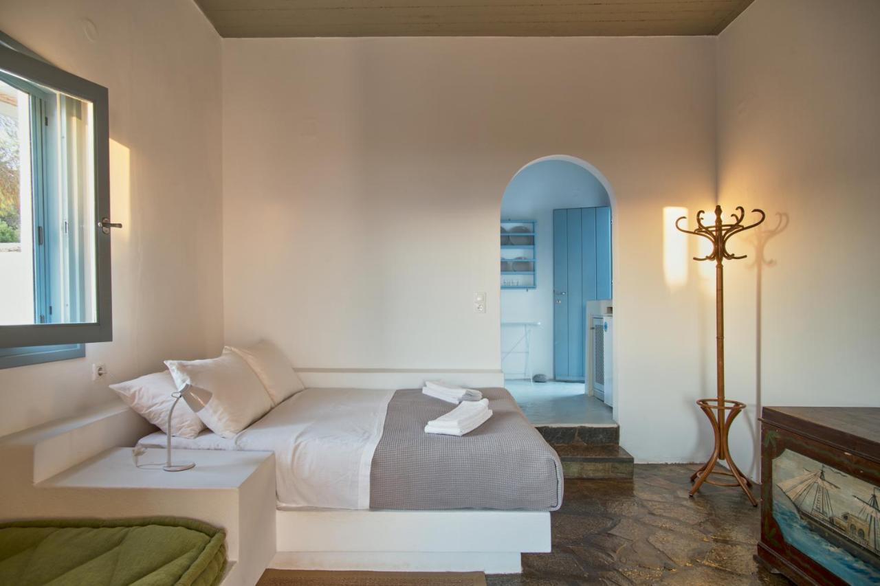Oliaros Seaside Complex Apartment